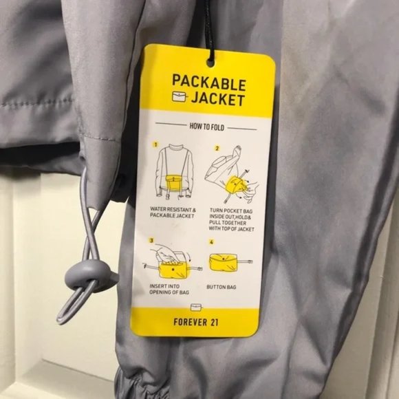 New Forever21 Womans Girls Packable Folding Light Jacket Purple Size Small - Picture 3 of 4